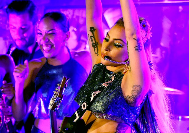 Lady Gaga retoma su gira de conciertos en bares