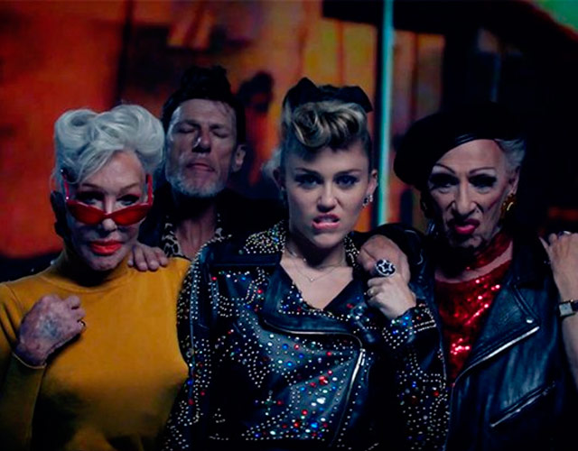Miley Cyrus estrena el vídeo de 'Younger Now', nuevo single