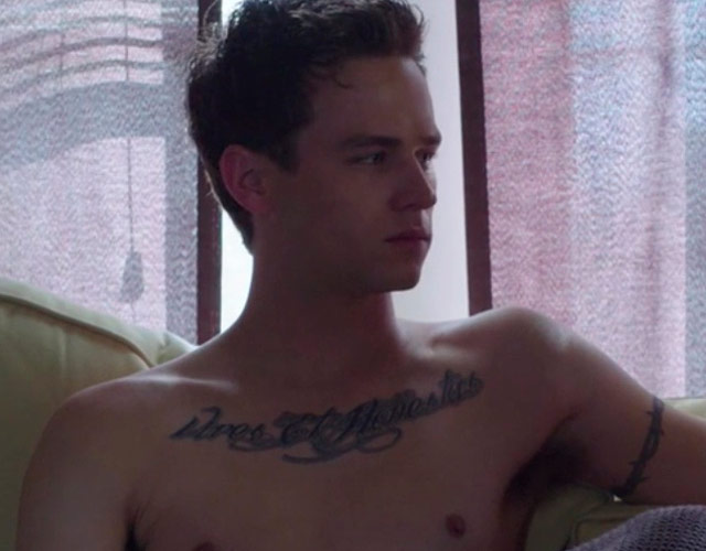 Brandon Flynn desnudo en sus fotos más calientes