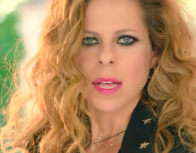 Pastora Soler estrena el vídeo de 'La Tormenta'