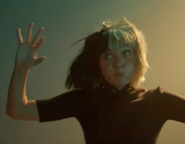 Sia estrena vídeo para 'Rainbow' con Maddie Ziegler