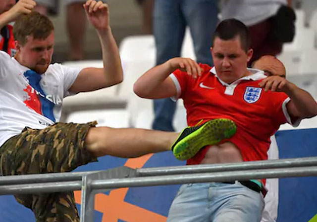 El Mundial de Fútbol en Rusia prohíbe que los gays se cojan de la mano