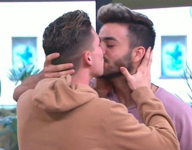 Beso gay entre Raoul y Agoney en OT 2017