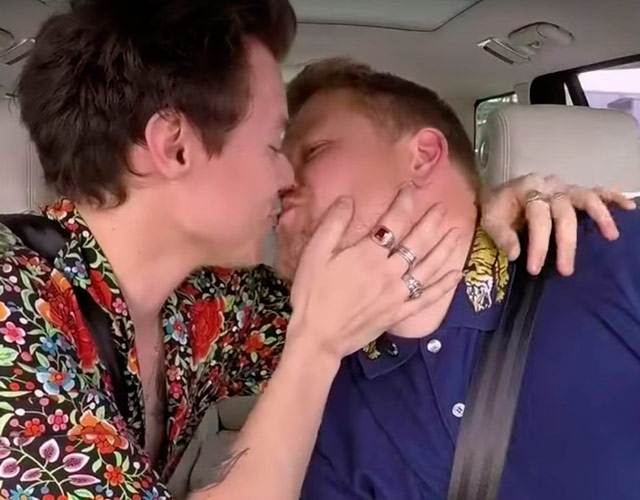 El beso gay de Harry Styles y James Corden