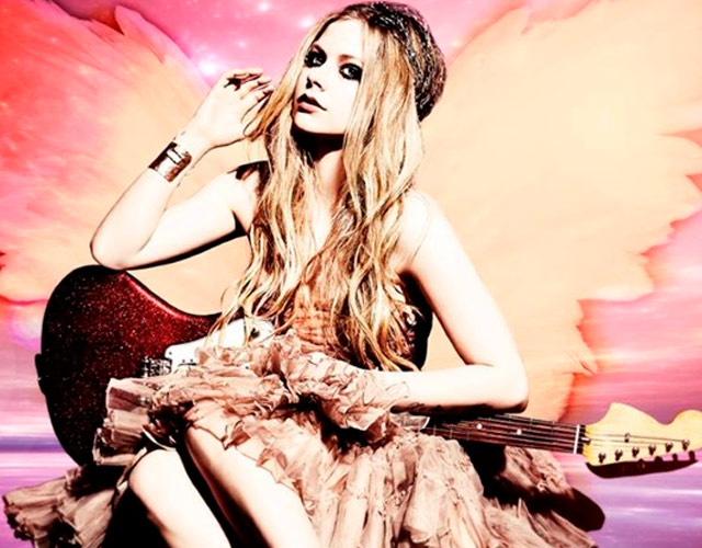 Avril Lavigne está terminando su nuevo disco