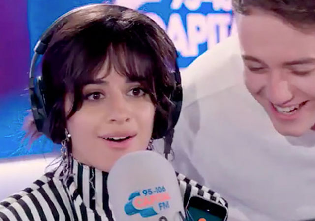 Camila Cabello tiene que escuchar como la llaman "la peor cantante" en directo en la radio