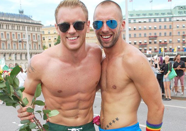 El pene enorme en medio de la calle de Estocolmo que tiene a todos LOCOS