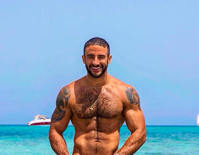 Eliad Cohen desnudo en Ibiza