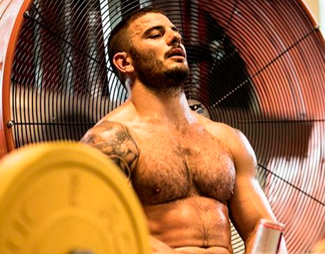 Mathew Fraser desnudo, ganador de los CrossFit Games 2018