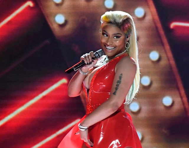Nicki Minaj, enfurecida por no ser número 1, arremete contra todo el mundo