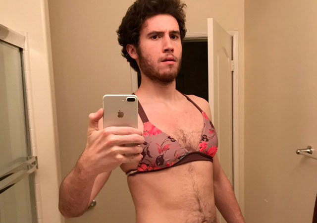 Brandon Calvillo desnudo, el youtuber que te va a volver loco