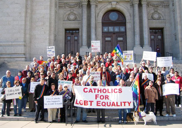 La mayoría de los católicos quiere un acercamiento con la comunidad LGBT