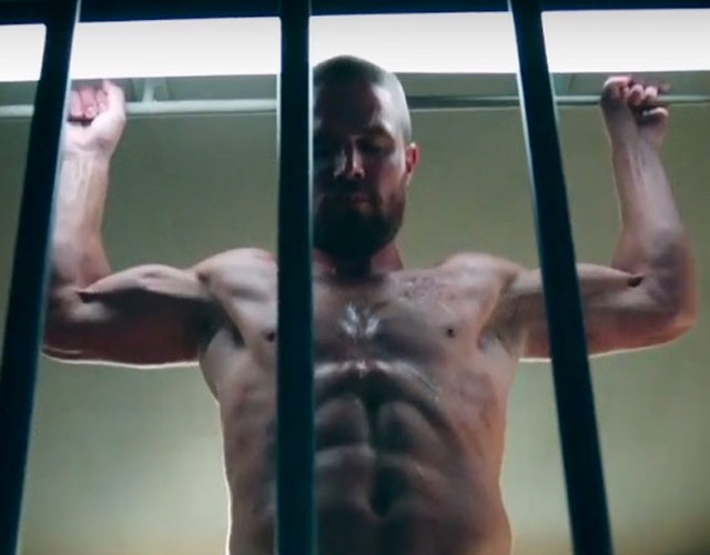 Stephen Amell desnudo Arrow