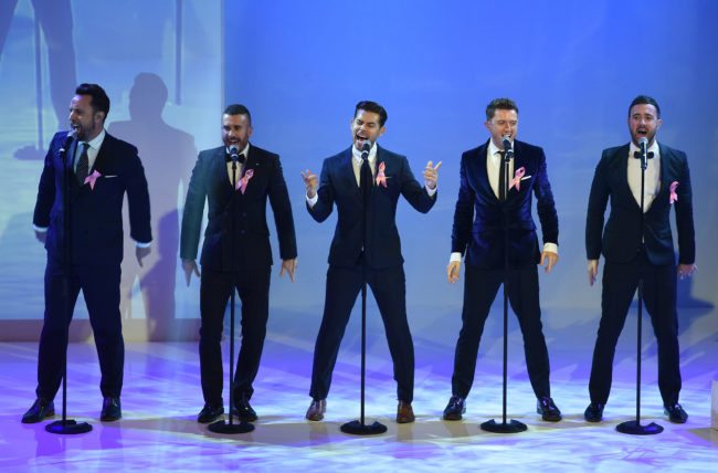 Celebridades LGBT que murieron en 2018 10