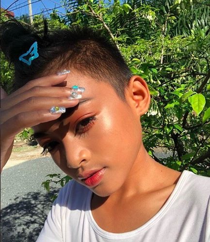 Un niño de 12 años compra una casa a su familia gracias a su talento como drag 4