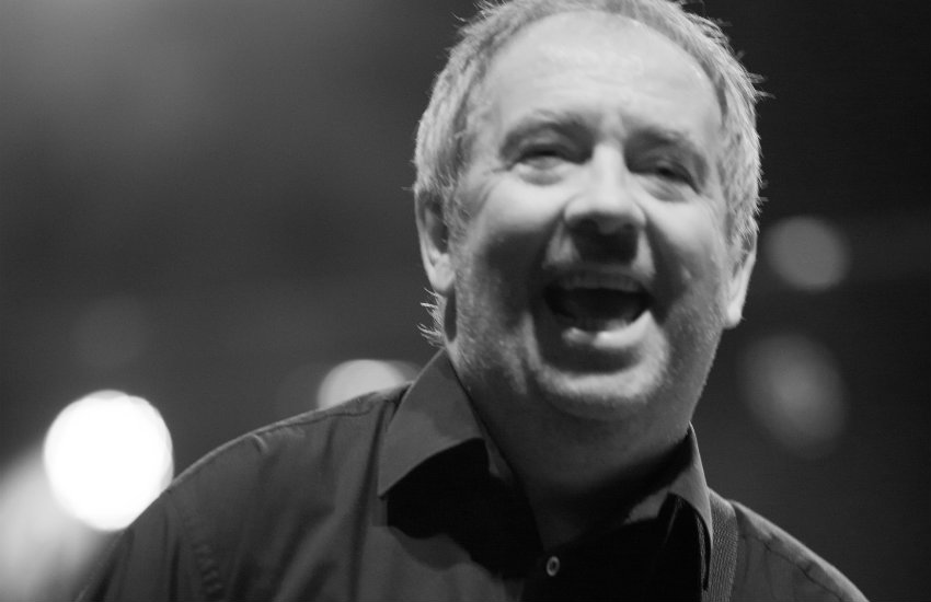 Famosos LGBTI que perdimos en 2018 23