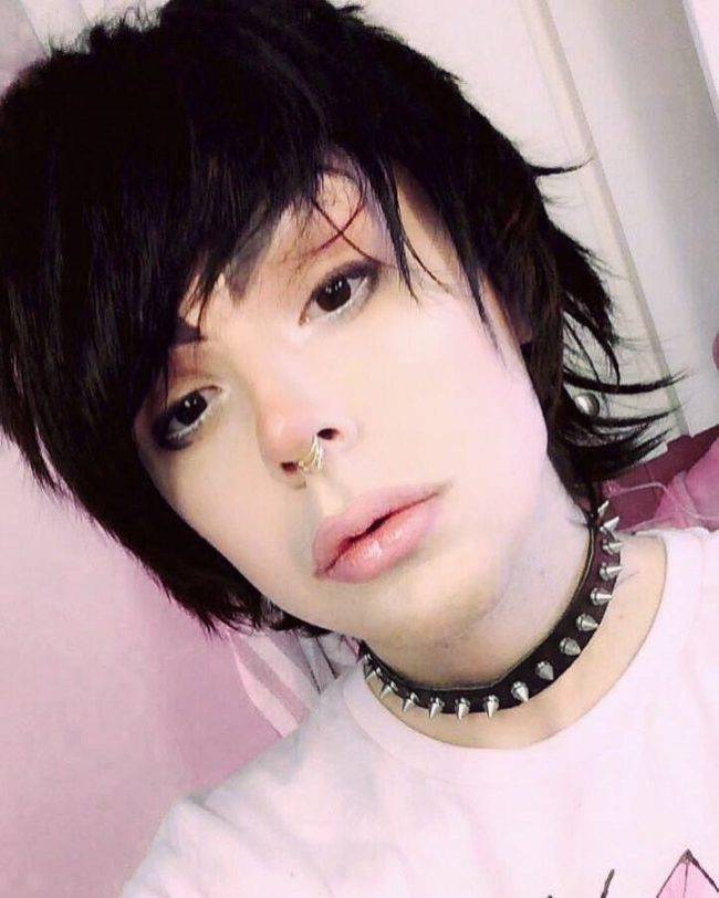 El hijo de los dueños de un bar, despedido por llamar 