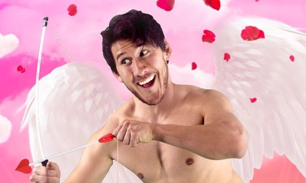 El YouTuber Markiplier desnudo en un calendario desnudo de sí mismo