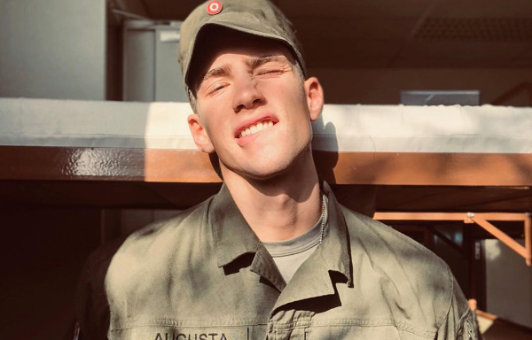 Augusta Alexander desnudo, el soldado más sexy 1