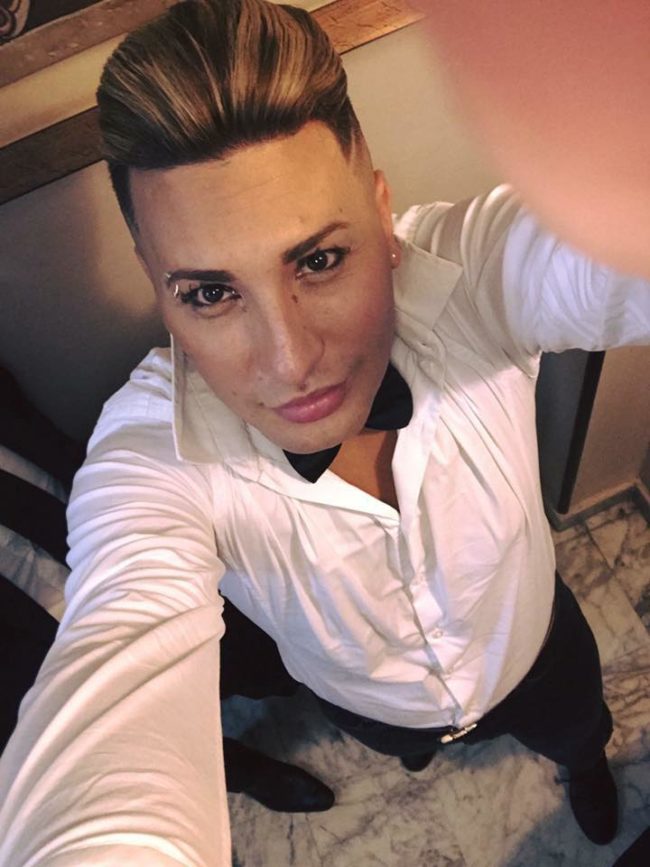 Houari Manar: fans LGBT lloran la muerte del cantante argelino e icono gay 2