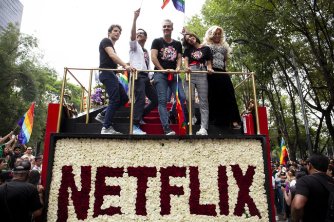 Netflix cambia la localización de su serie 'OBX' por leyes homófobas 1