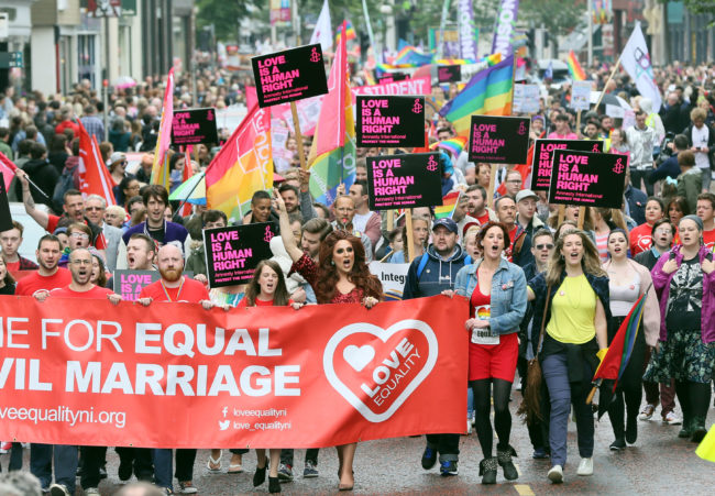 Nuevo impulso para llevar el matrimonio igualitario a Irlanda del Norte 1