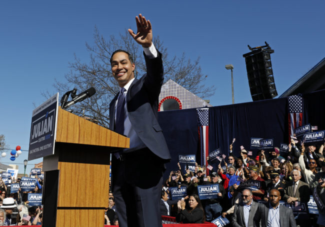 ¿Quién es Julián Castro? El defensor LGBT que quiere ser presidente de EE.UU. 2