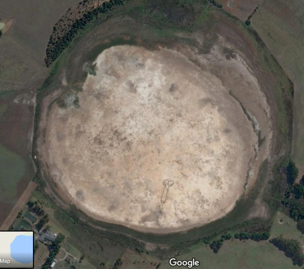 Un pene tan grande que se puede ver desde el espacio se encontró en Australia 1