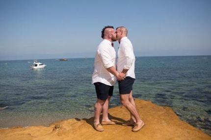 Arnold Schwarzenegger felicita al culturista gay Rob Kearney por su matrimonio 2