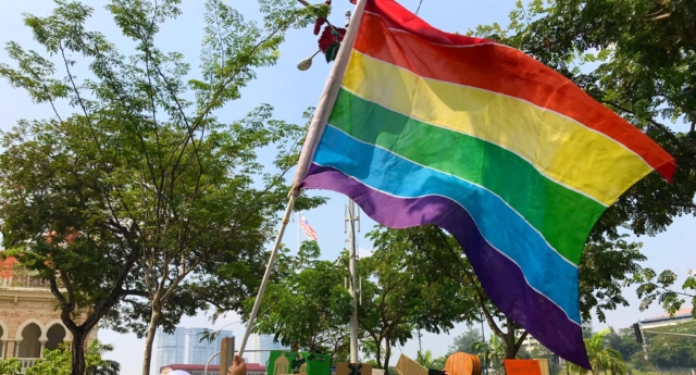 Ministro de Malasia se queja de la presencia LGBT en marcha de mujeres