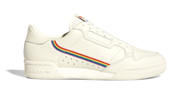 Adidas lanza calzado con temas de Orgullo y colores arcoíris