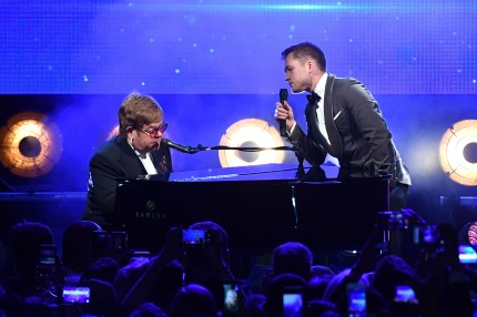 Elton John se alegra de que 'Rocketman' no haya ocultado su sexualidad 2