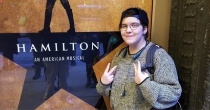 La lucha de un padre que obligó a un colegio a dejar de humillar a su hijo trans 2