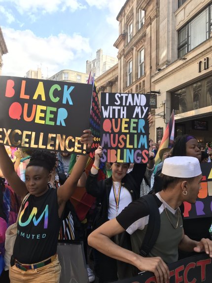 Los asistentes al Orgullo de Birmingham elogian la inclusión del evento 4