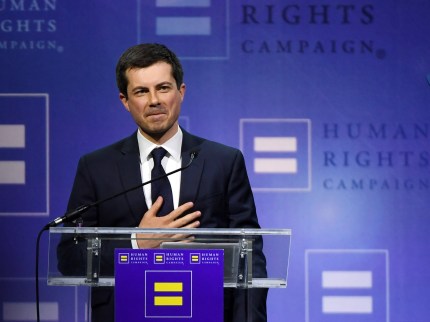 Pete Buttigieg dio un emotivo discurso a los activistas LGBT 2