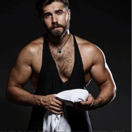 Los gays enloquecen con Chingiz desnudo, el cantante de Azerbaiyán en Eurovisión 2019 2
