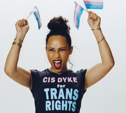 La campaña del Orgullo Adidas de la mujer gay defiende a las personas LGBT de color 2