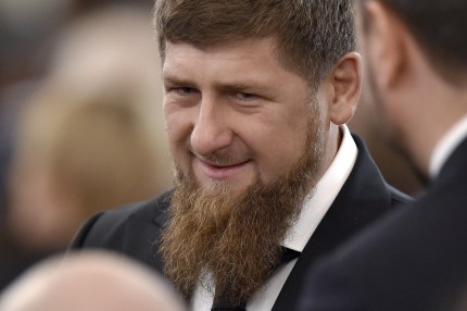 Los que respondieron a la 'purga gay' en Chechenia reciben amenazas de muerte tras el allanamiento de morada 1