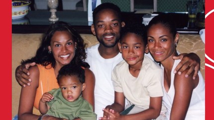 Willow Smith se dirige a la madre y a la abuela: ``Amo a hombres y mujeres por igual''. 1