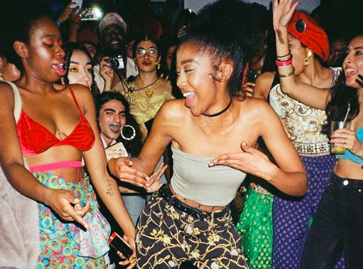 Cuando Internet no puede decidir si 'queer' es ofensivo, la womxn se refugia fuera de línea 4