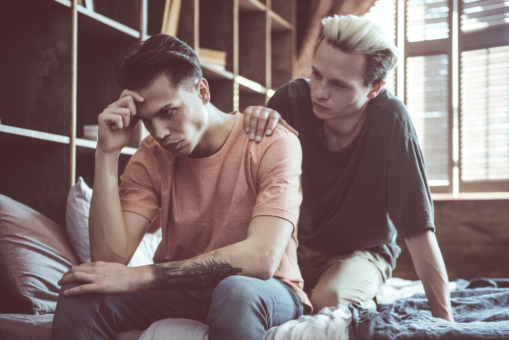 6 advertencias que los hombres gays ignoran por su cuenta y riesgo