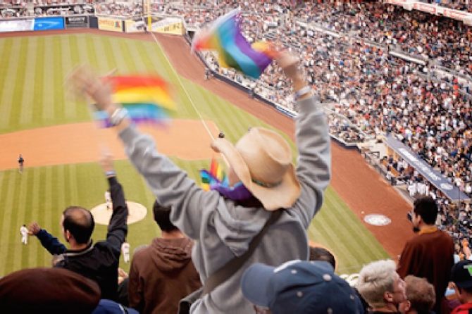 Un 'ex-gay' se queja del movimiento LGBT de la liga de Béisbol en América 1