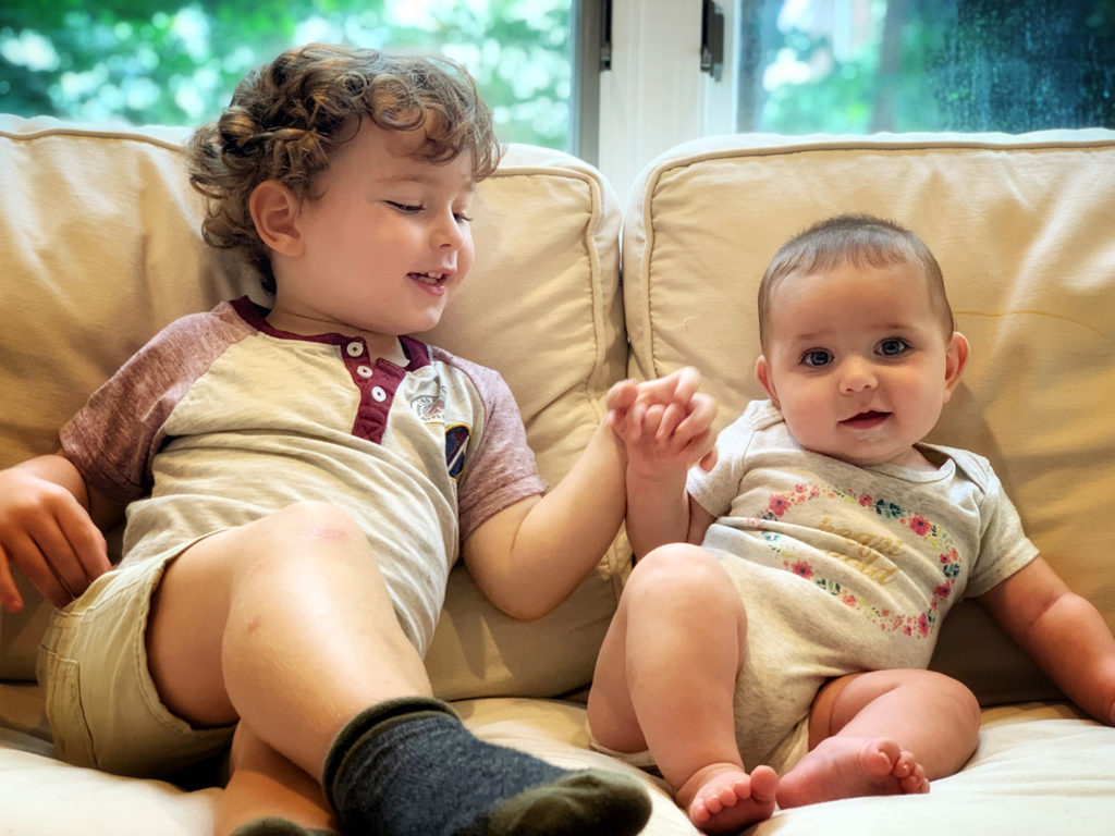 Una pareja del mismo sexo está demandando a la administración de Trump 2