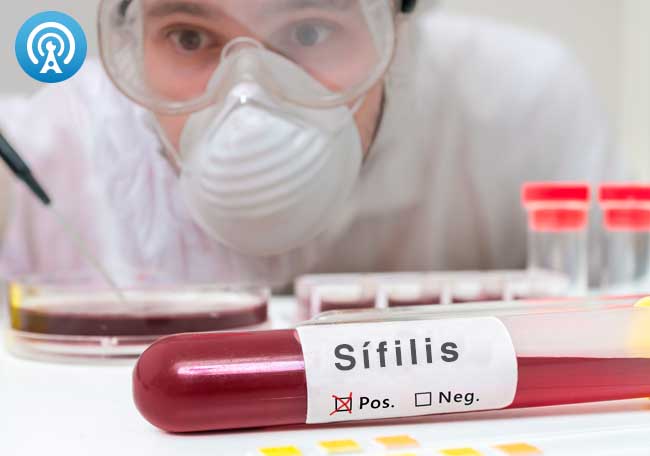 Sífilis: ¿Qué es y por qué los hombres gays deben hacerse la prueba?