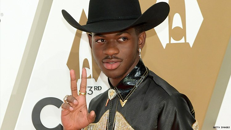 Lil Nas X esta muy ocupado para salir