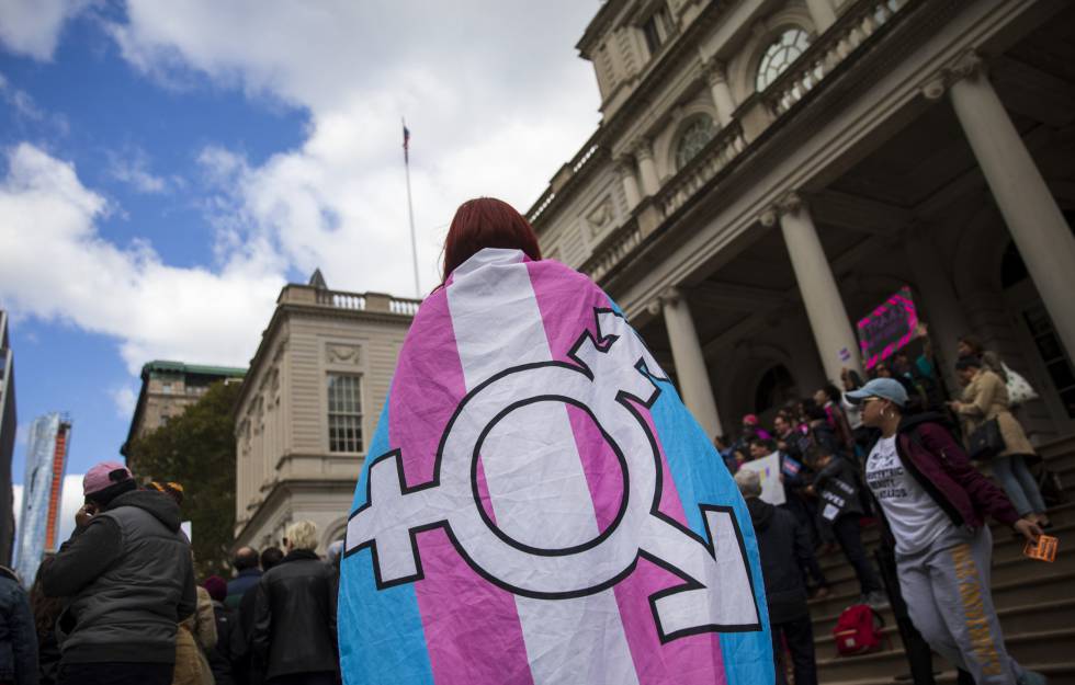Campaña pro trump ataca a transexuales