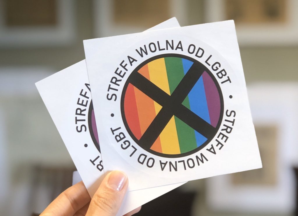 El eurodiputado polaco niega la existencia de zonas libres de  LGTB+