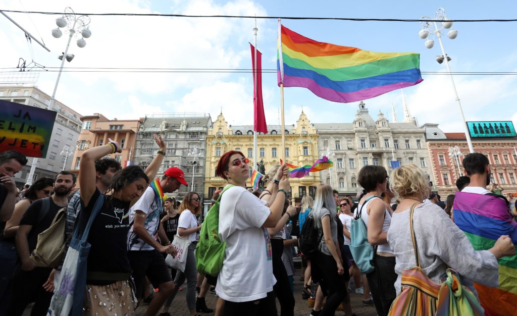 La primera pareja gay en acoger a un niño en Croacia