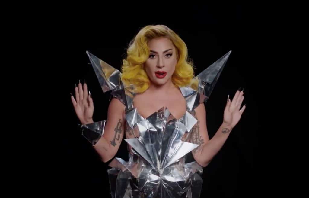 Lady Gaga recrea sus vestidos más icónicos