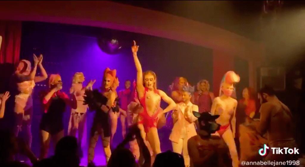 Impresionantes drag queens realizan "Cromática" de Lady Gaga